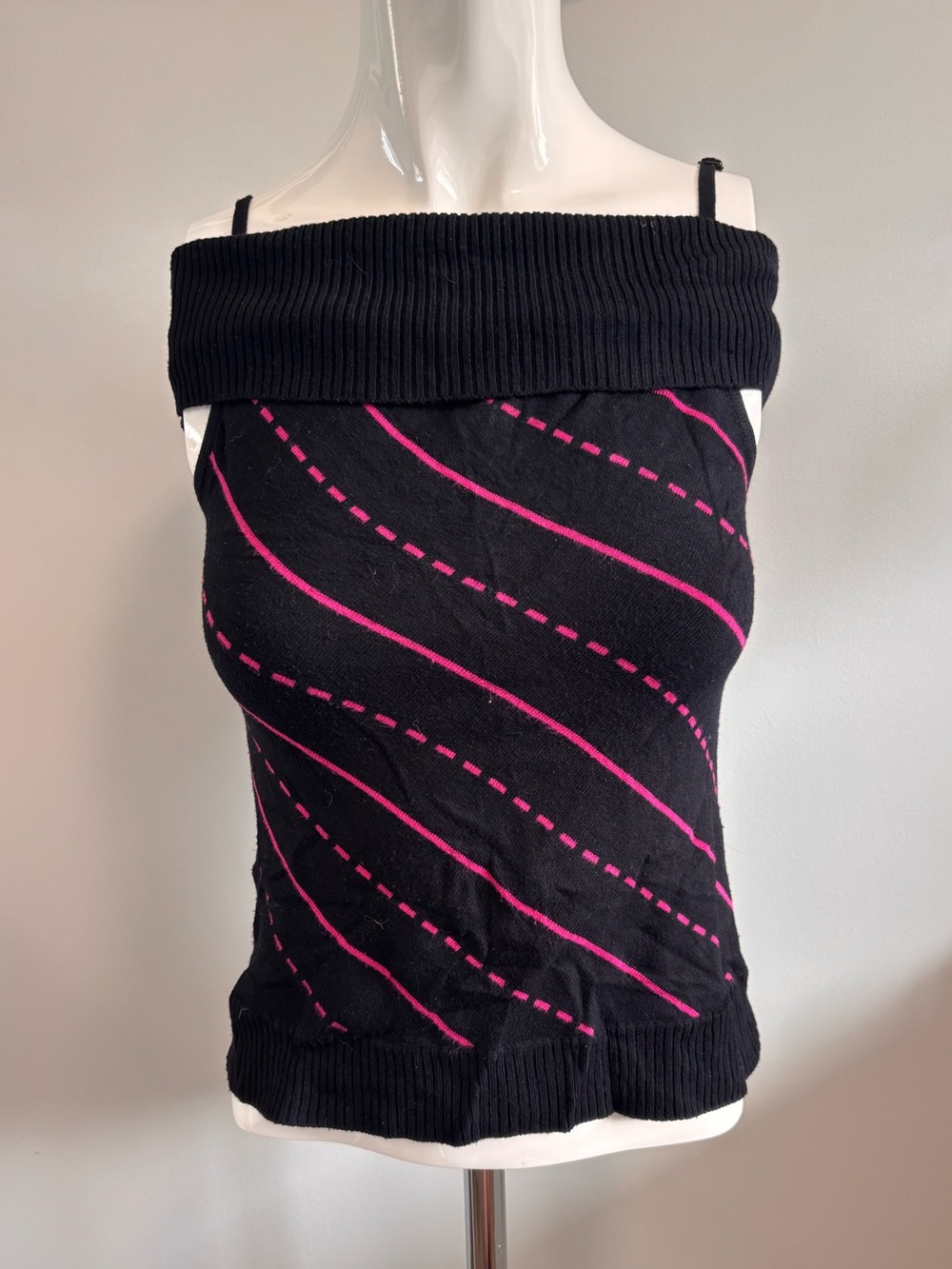 Black & Hot Pink Off-Shoulder Ribbed Knit Tank Top